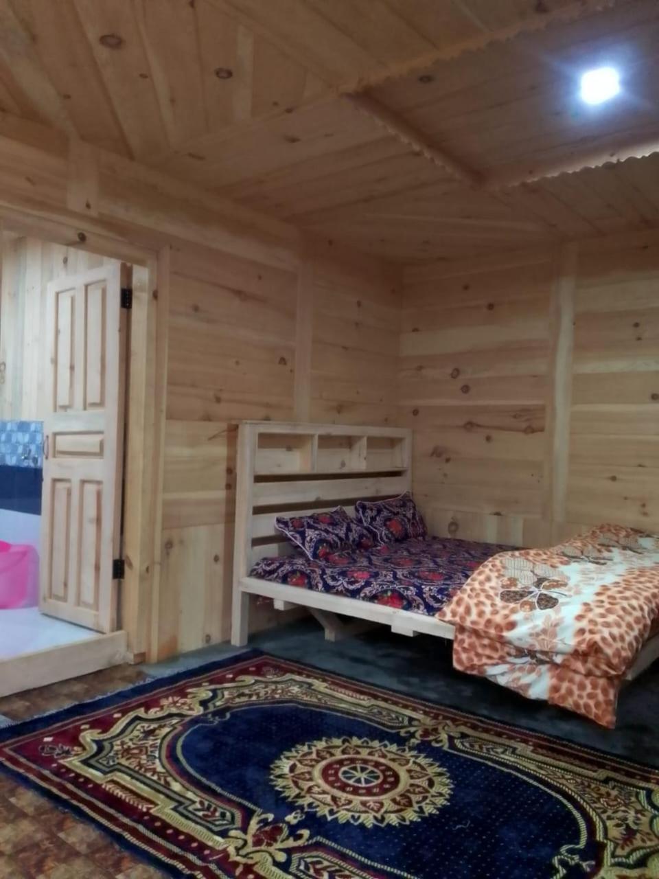 Riverbank Hotel Taobut Neelum Valley Azad Kashmir Taobat エクステリア 写真